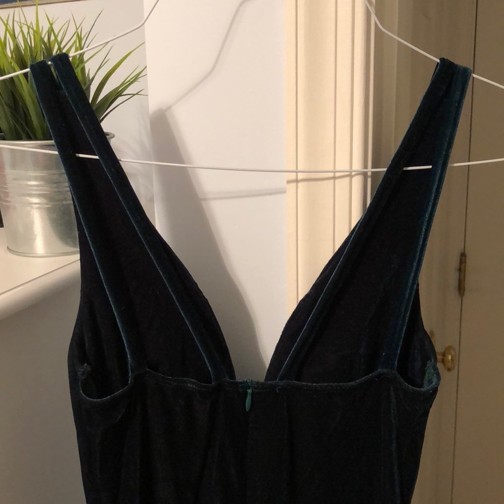 Velvet dress - Picture 3 of 6